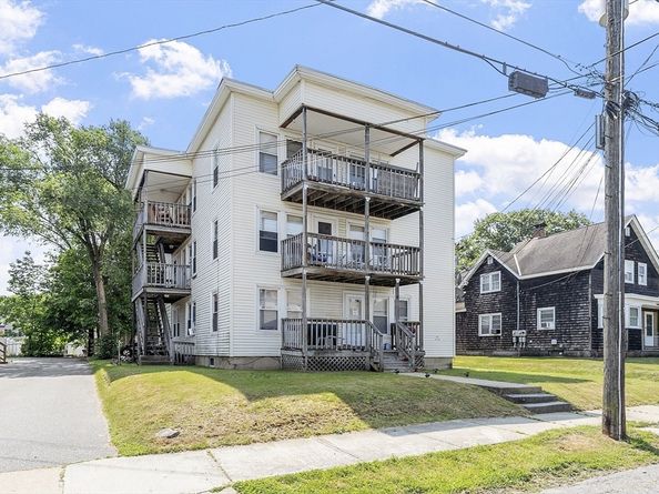 58 4th St, Leominster MA 01453