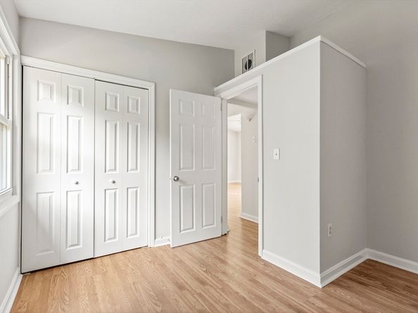 4 Depot St, Upton MA 01568