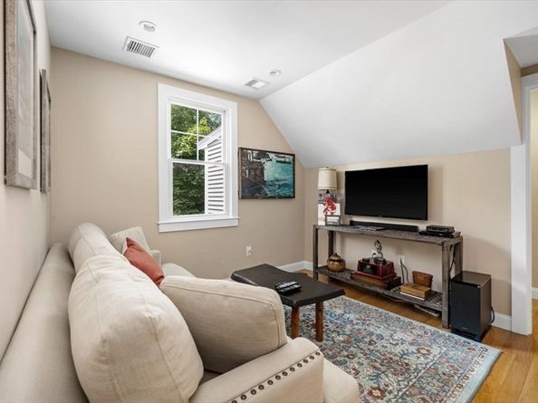 15 Lewis Court, Hingham MA 02043