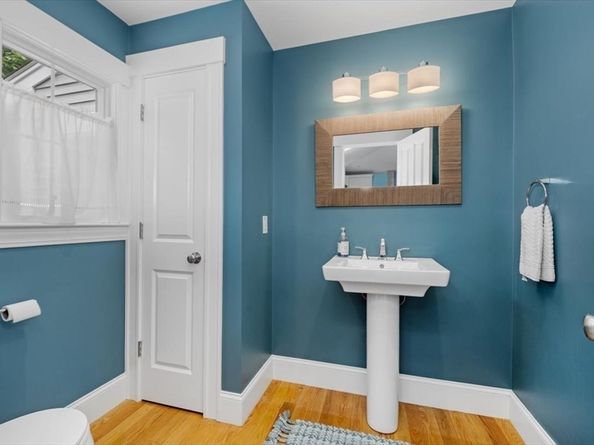15 Lewis Court, Hingham MA 02043