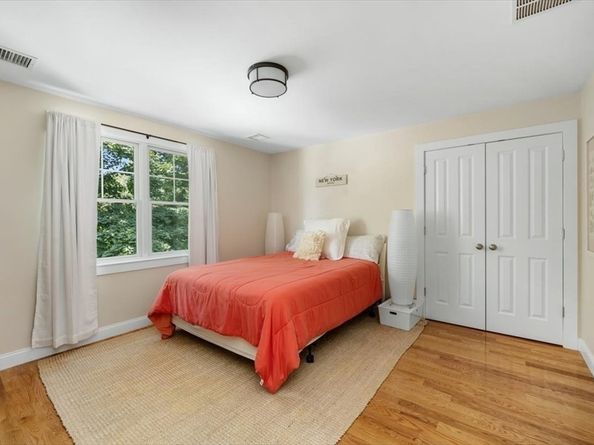 15 Lewis Court, Hingham MA 02043