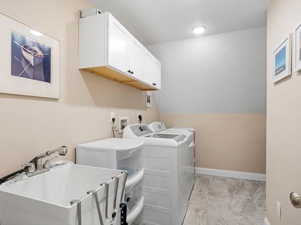 15 Lewis Court, Hingham MA 02043