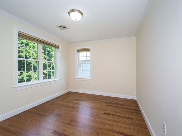 1345 South St 1345, Needham MA 02492