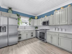 21 Orchard St, Southbridge MA 01550