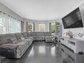 21 Orchard St, Southbridge MA 01550