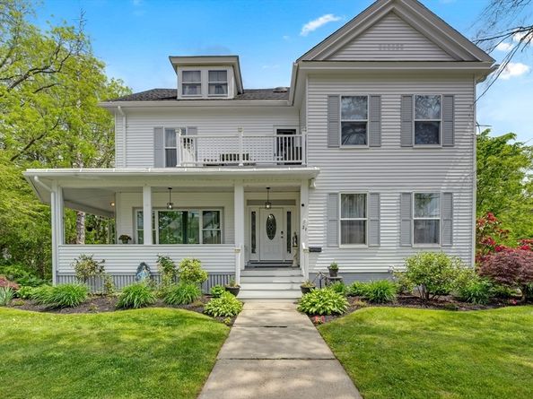 21 Orchard St, Southbridge MA 01550