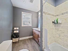 10 Trowbridge Rd, Worcester MA 01609