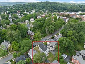 10 Trowbridge Rd, Worcester MA 01609
