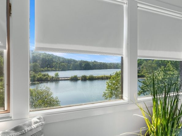 84 Mill Pond 84, North Andover MA 01845