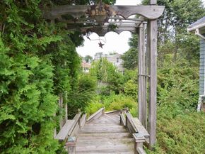 53 Concord St, Gloucester MA 01930