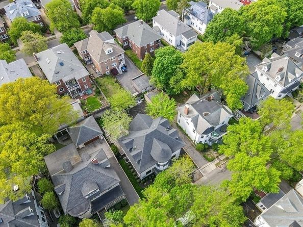 116 Thorndike Street, Brookline MA 02446