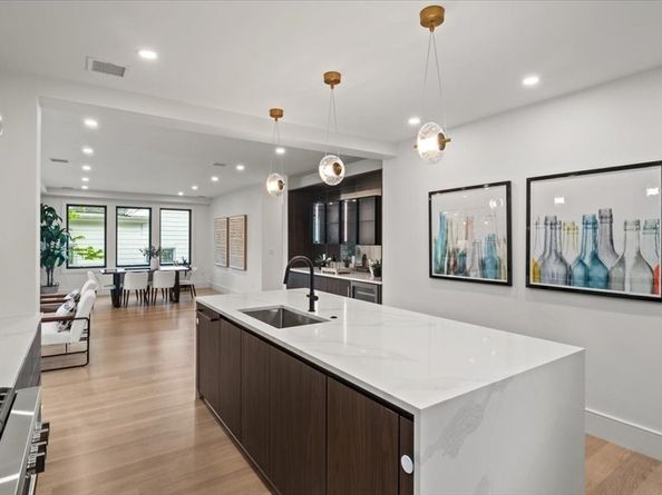 116 Thorndike Street, Brookline MA 02446