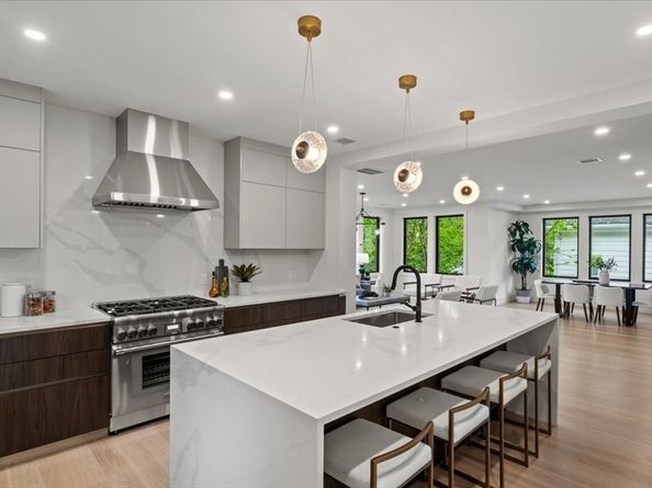 116 Thorndike Street, Brookline MA 02446
