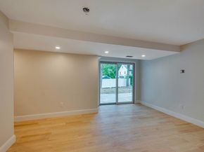 72 Wallis Rd, Brookline MA 02467