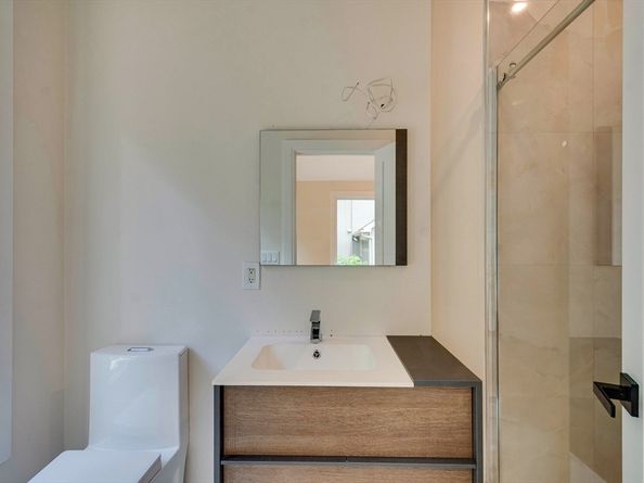 72 Wallis Rd, Brookline MA 02467