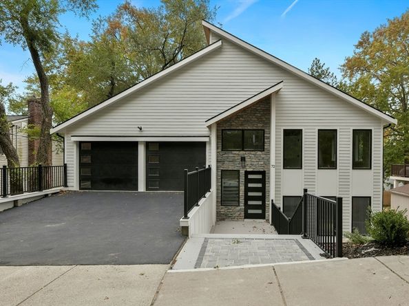 72 Wallis Rd, Brookline MA 02467
