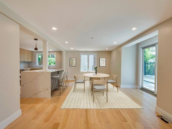 72 Wallis Rd, Brookline MA 02467