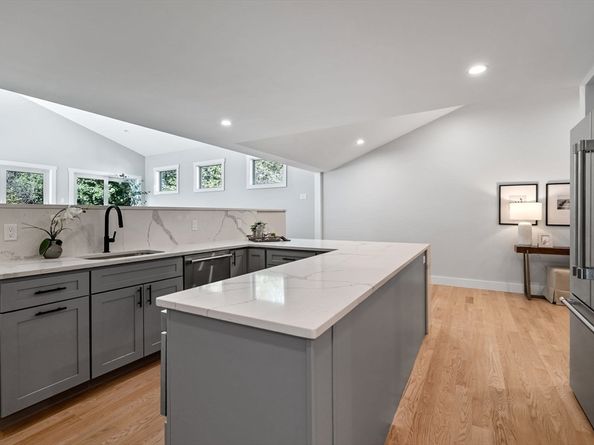 30 Grapevine Road, Gloucester MA 01930