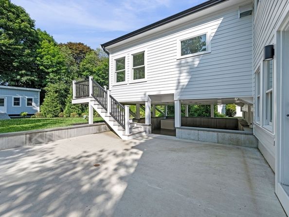 30 Grapevine Road, Gloucester MA 01930