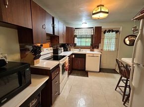 58 Summer Hill Rd, Maynard MA 01754