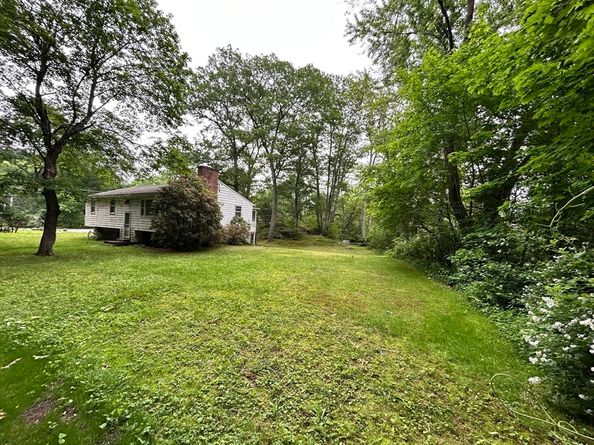 58 Summer Hill Rd, Maynard MA 01754