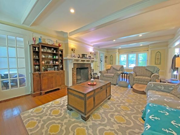1754 Washington St, Newton MA 02466
