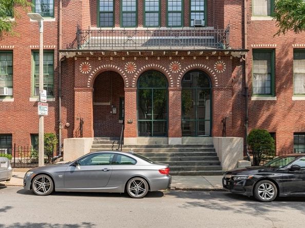 486 East 3rd Street 8, Boston MA 02127
