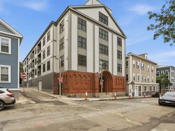 309 E St 43, Boston MA 02127