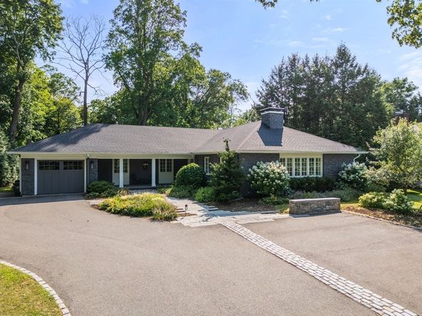 191 Adams St, Milton MA 02186