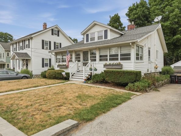 55 Lakewood Rd, Weymouth MA 02190