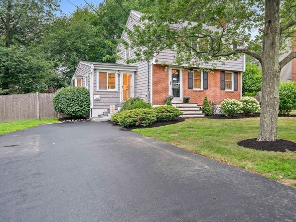 74 Sherrick Ave, Holbrook MA 02343