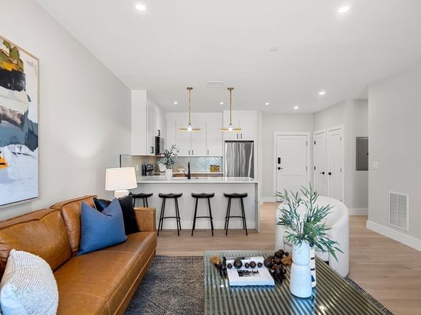 27 Guild Street 302, Boston MA 02119