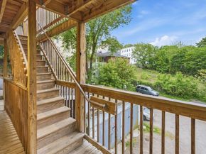 88 Cross St, Southbridge MA 01550