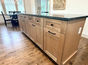 7 Albemarle St, Worcester MA 01605