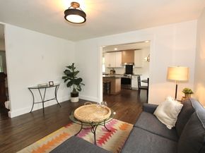 7 Albemarle St, Worcester MA 01605