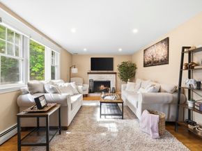 34 Washington Ave, Burlington MA 01803