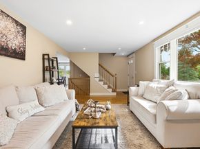 34 Washington Ave, Burlington MA 01803