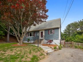 34 Washington Ave, Burlington MA 01803