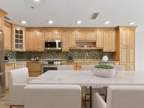 6 Canal Park 605, Cambridge MA 02141