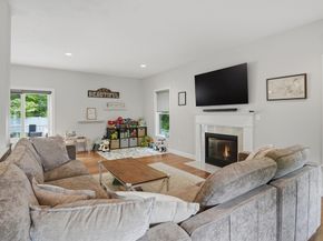 2 Klondike Road, Grafton MA 01560