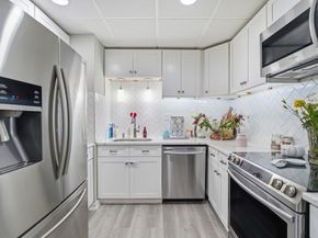 64 Foster St 305, Peabody MA 01960