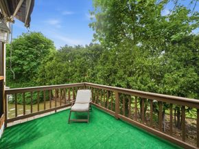 33 Quincy St, Holbrook MA 02343
