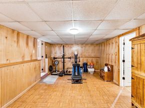 33 Quincy St, Holbrook MA 02343