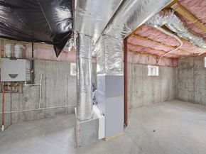 2 Williamsburg Way 2, Medway MA 02053