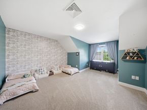 2 Williamsburg Way 2, Medway MA 02053
