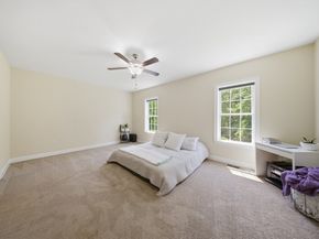 2 Williamsburg Way 2, Medway MA 02053