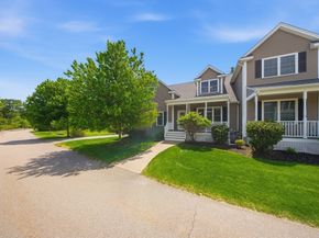 2 Williamsburg Way 2, Medway MA 02053