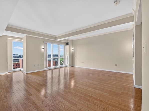 1 Nassau 1607, Boston MA 02111