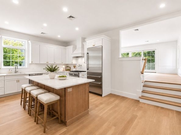 64 Pleasant Street A, Marblehead MA 01945