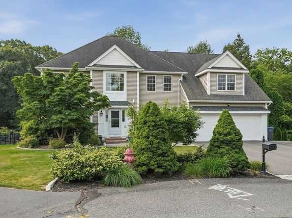 21 Manchester Pl, Natick MA 01760